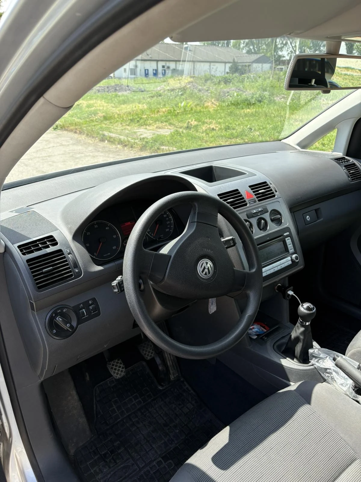 VW Touran  - изображение 3