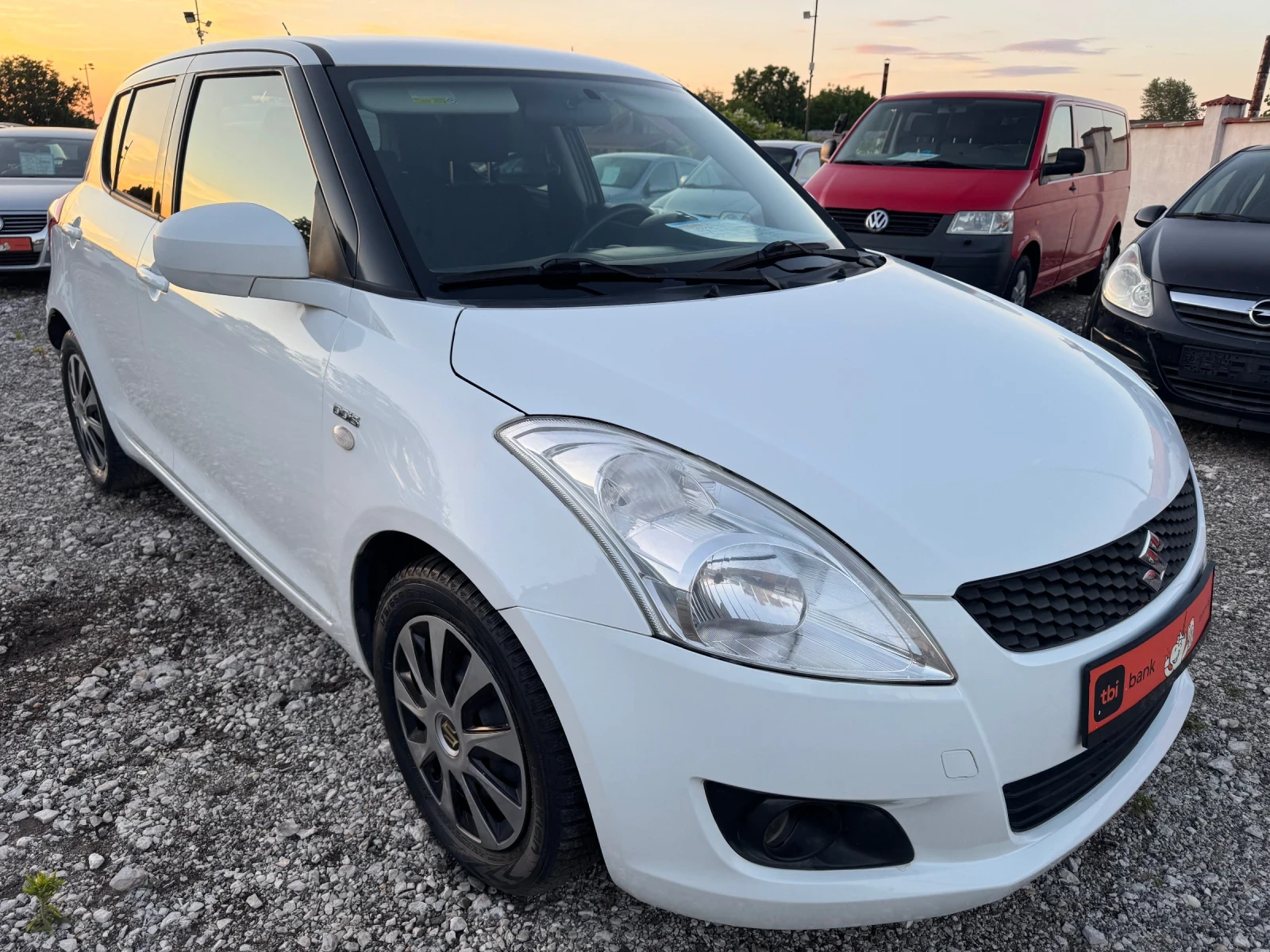 Suzuki Swift 1.3D KLIMA ITALY 178000km, снимка 2 - Автомобили и джипове - 53973707