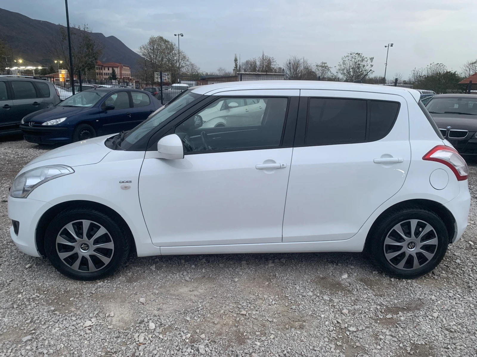 Suzuki Swift 1.3D KLIMA ITALY 178000km - изображение 4