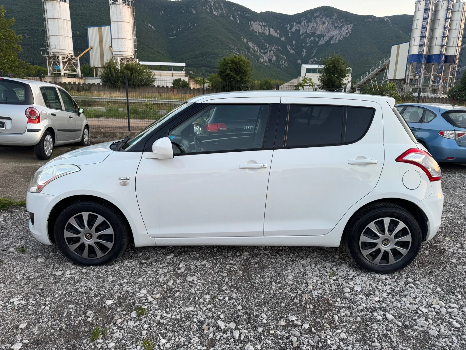 Suzuki Swift 1.3D KLIMA ITALY 178000km, снимка 4 - Автомобили и джипове - 53973707