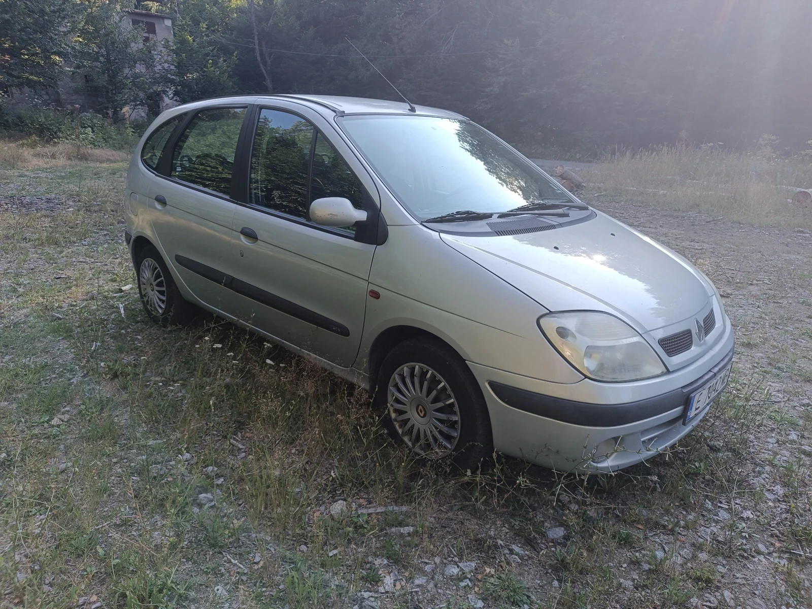 Renault Scenic 1.6 - изображение 5