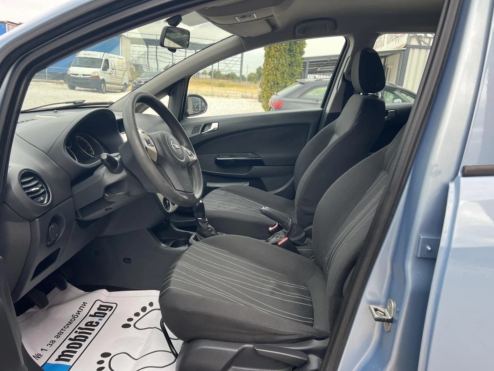 Opel Corsa 1.2 i - изображение 8