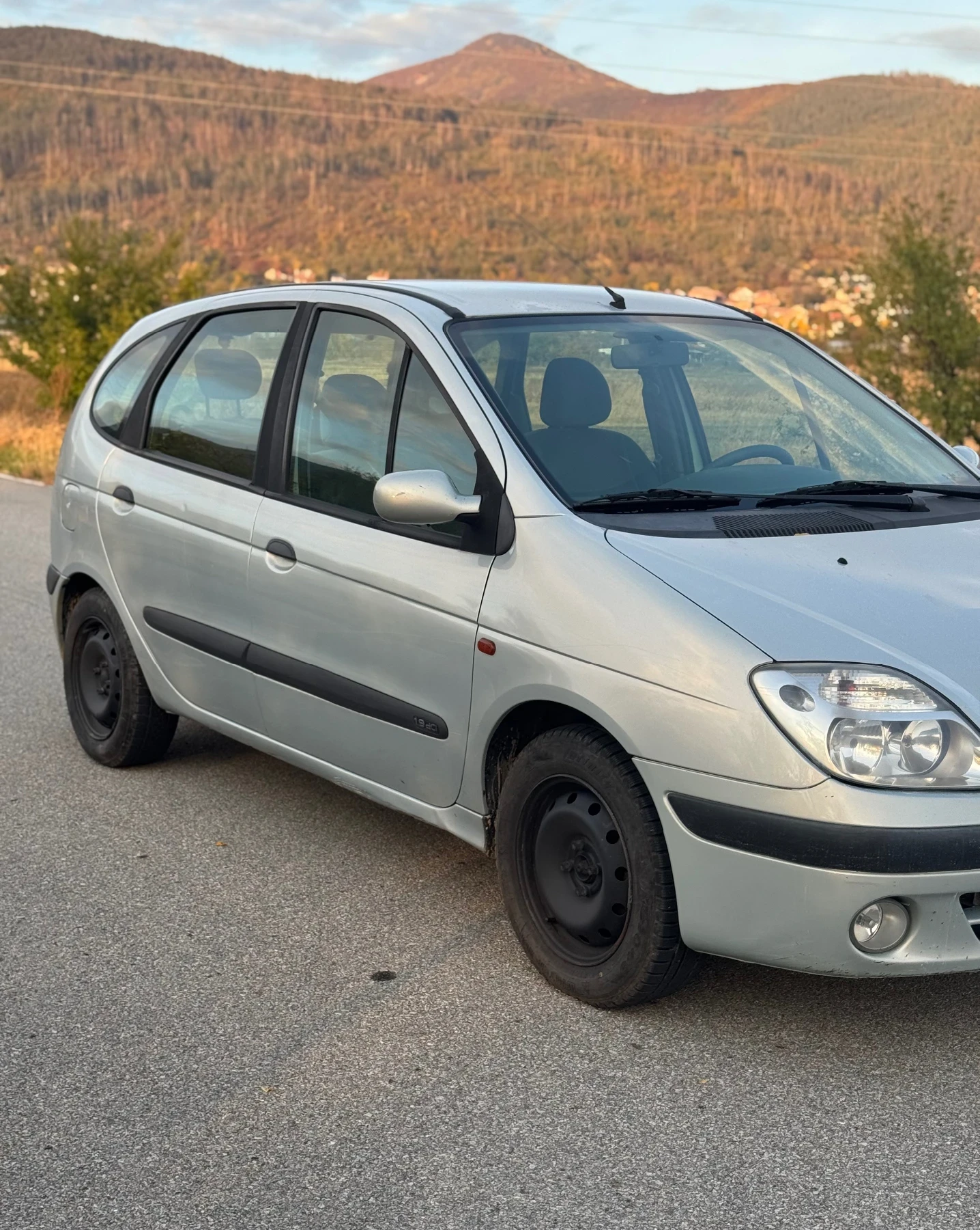 Renault Scenic 1.9 - изображение 3