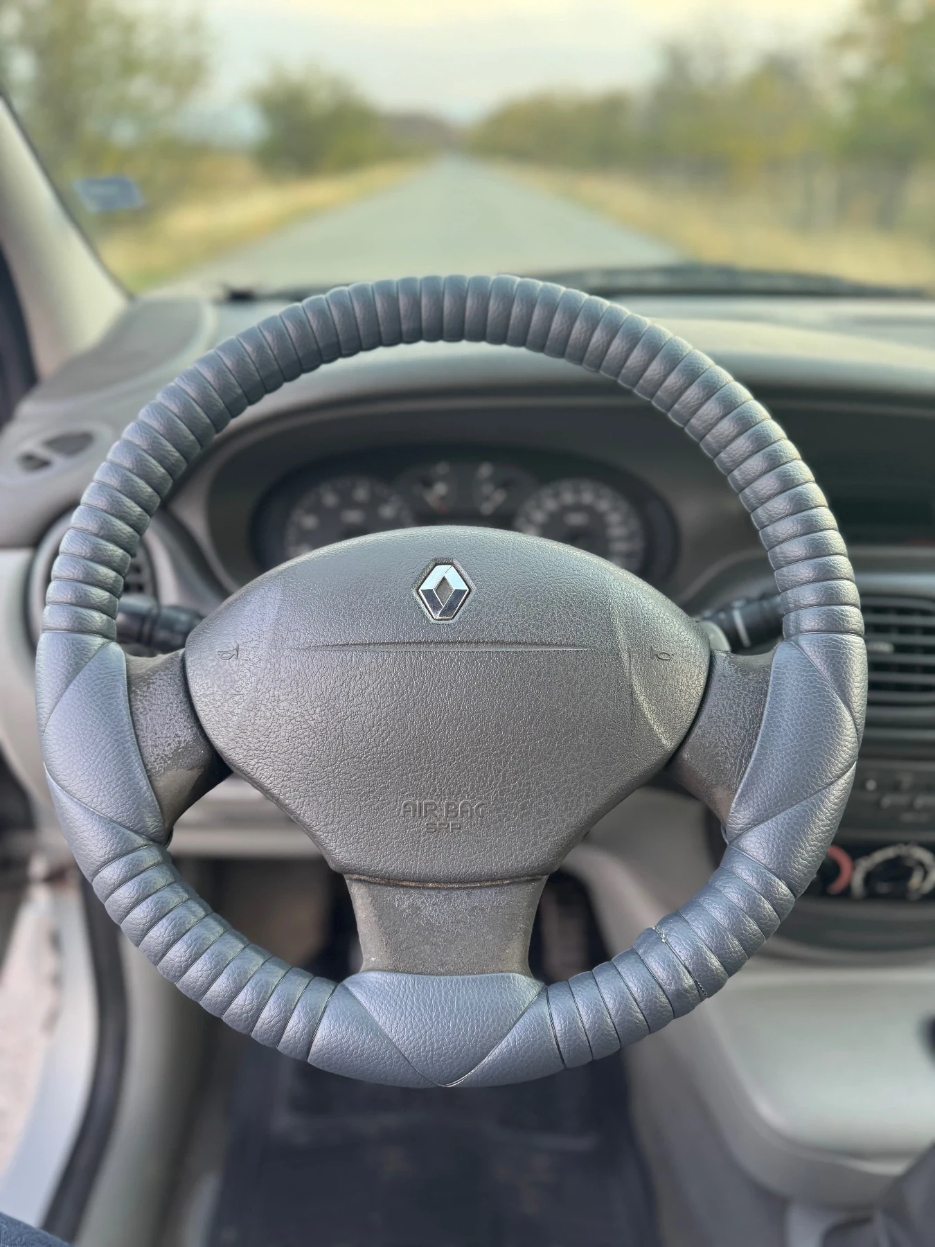 Renault Scenic 1.9 - изображение 5
