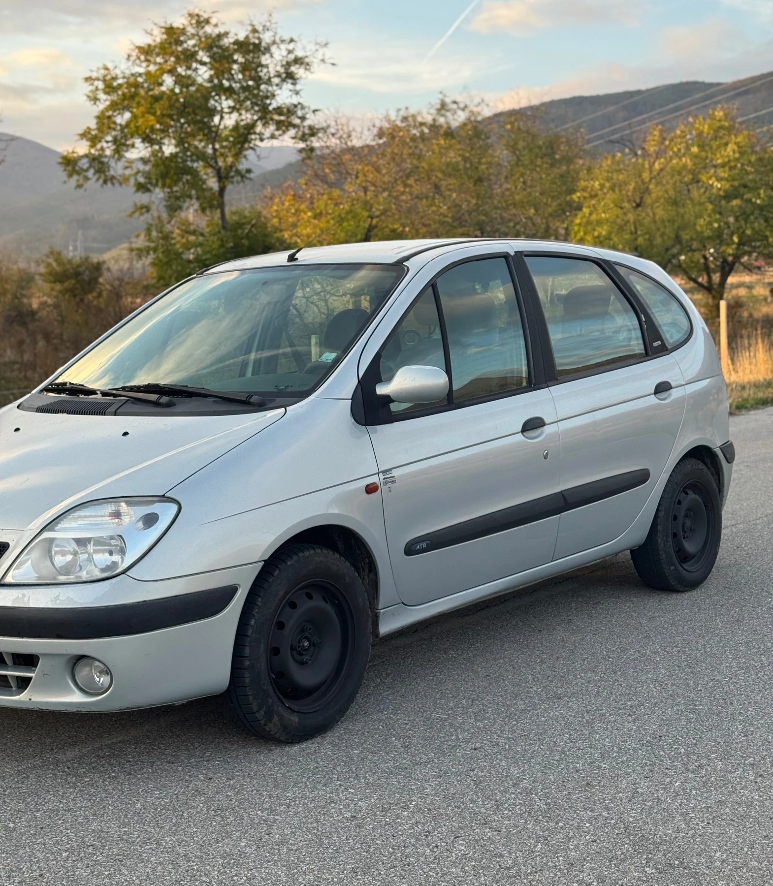 Renault Scenic 1.9 - изображение 2