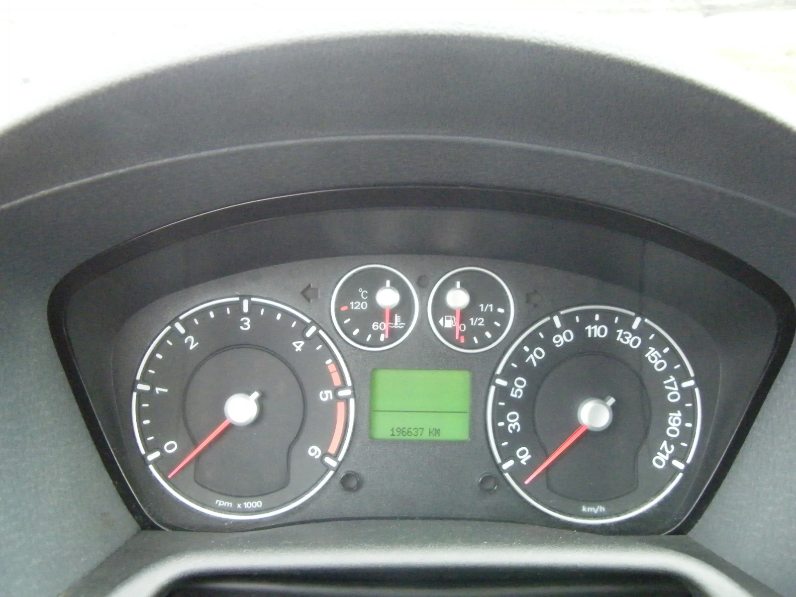 Ford Fusion 1.4 TDCI FACELIFT - изображение 9