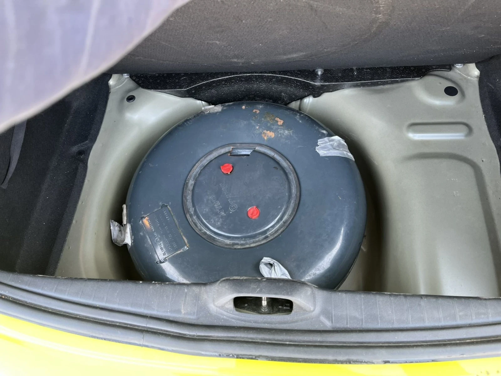 Peugeot 208  - изображение 7