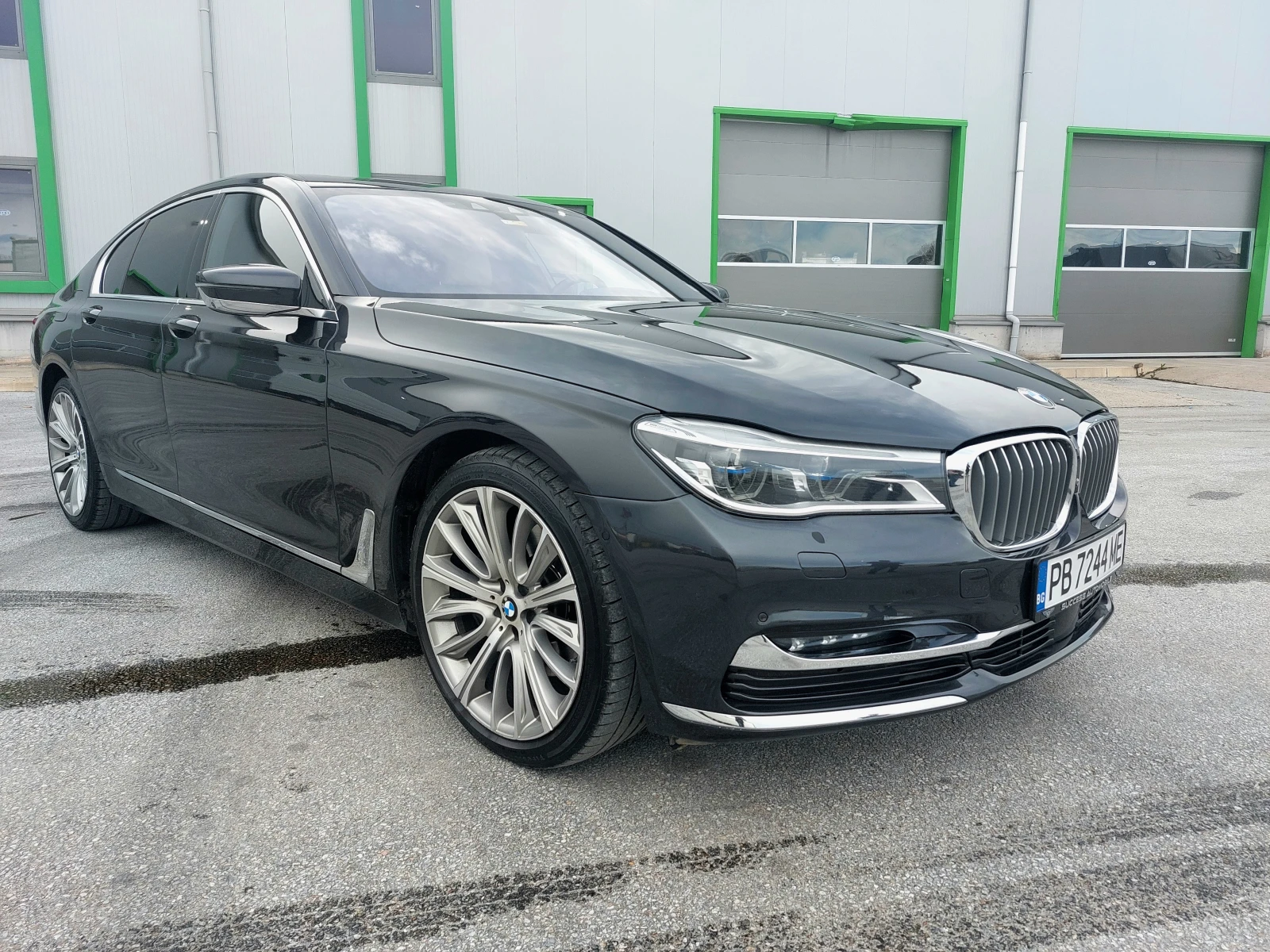 BMW 740 M XDRIVE, снимка 7 - Автомобили и джипове - 54084369