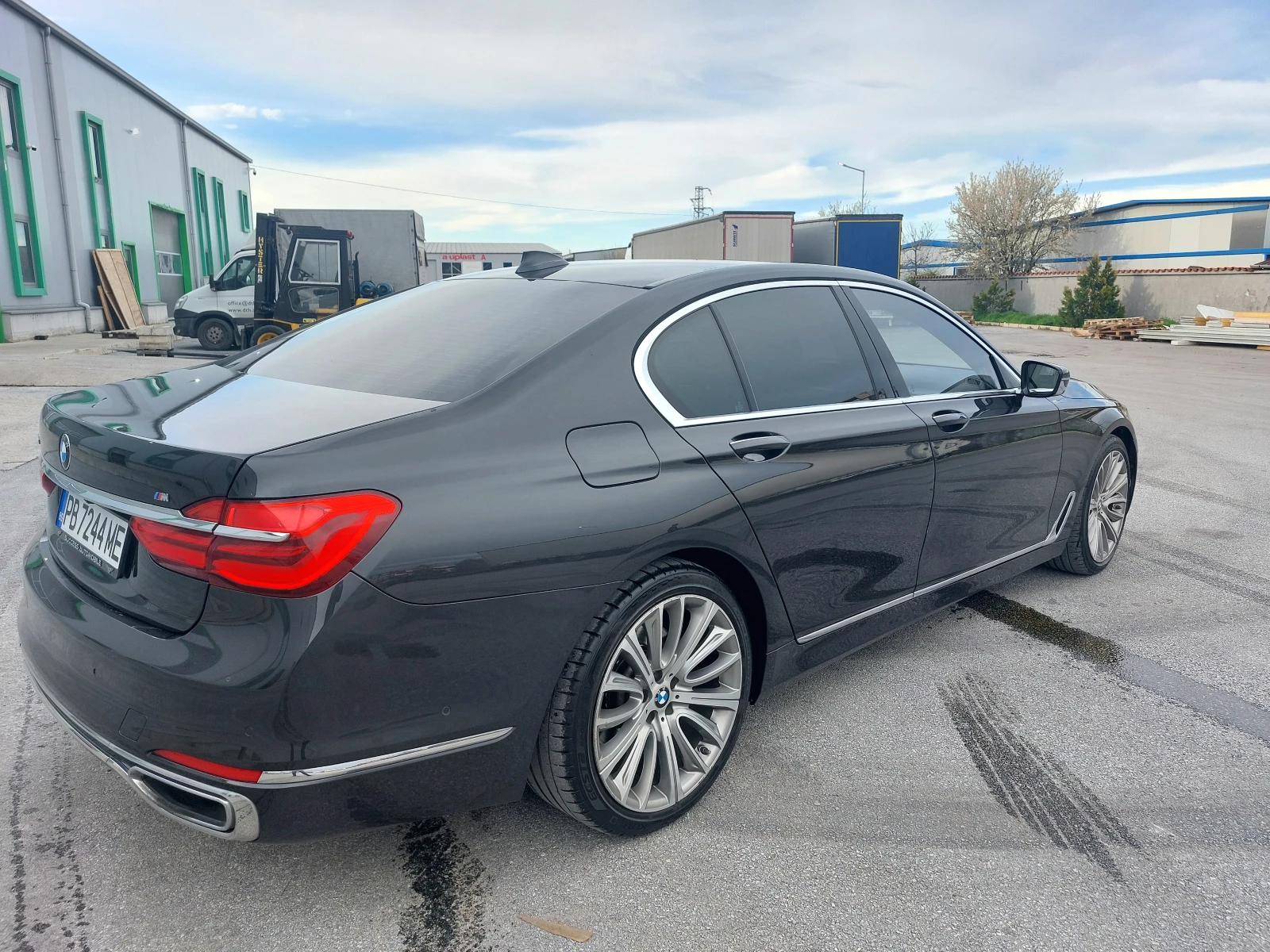 BMW 740 M XDRIVE, снимка 5 - Автомобили и джипове - 54084369