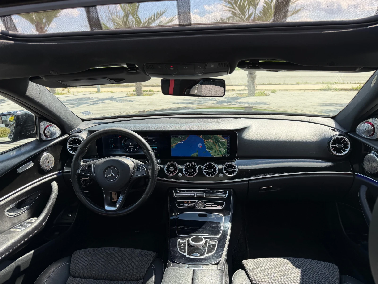 Mercedes-Benz E 220 BRABUS 800/ПАНОРАМА / AMBIENT PLUS / BURMESTER, снимка 9 - Автомобили и джипове - 54140804