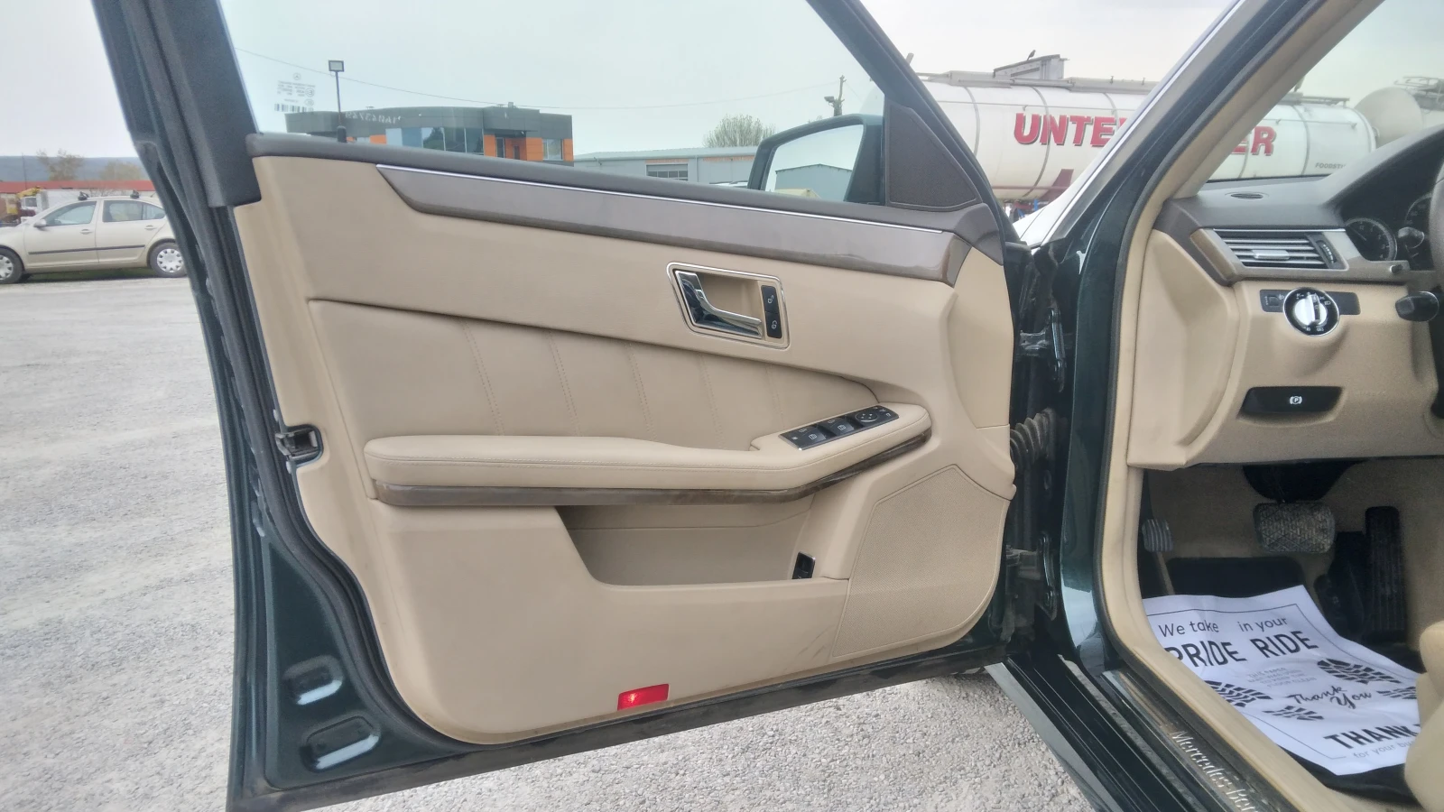 Mercedes-Benz E 350 Mercedes-Benz E-Klasse E 350 CDI BlueEfficiency El, снимка 5 - Автомобили и джипове - 54207109