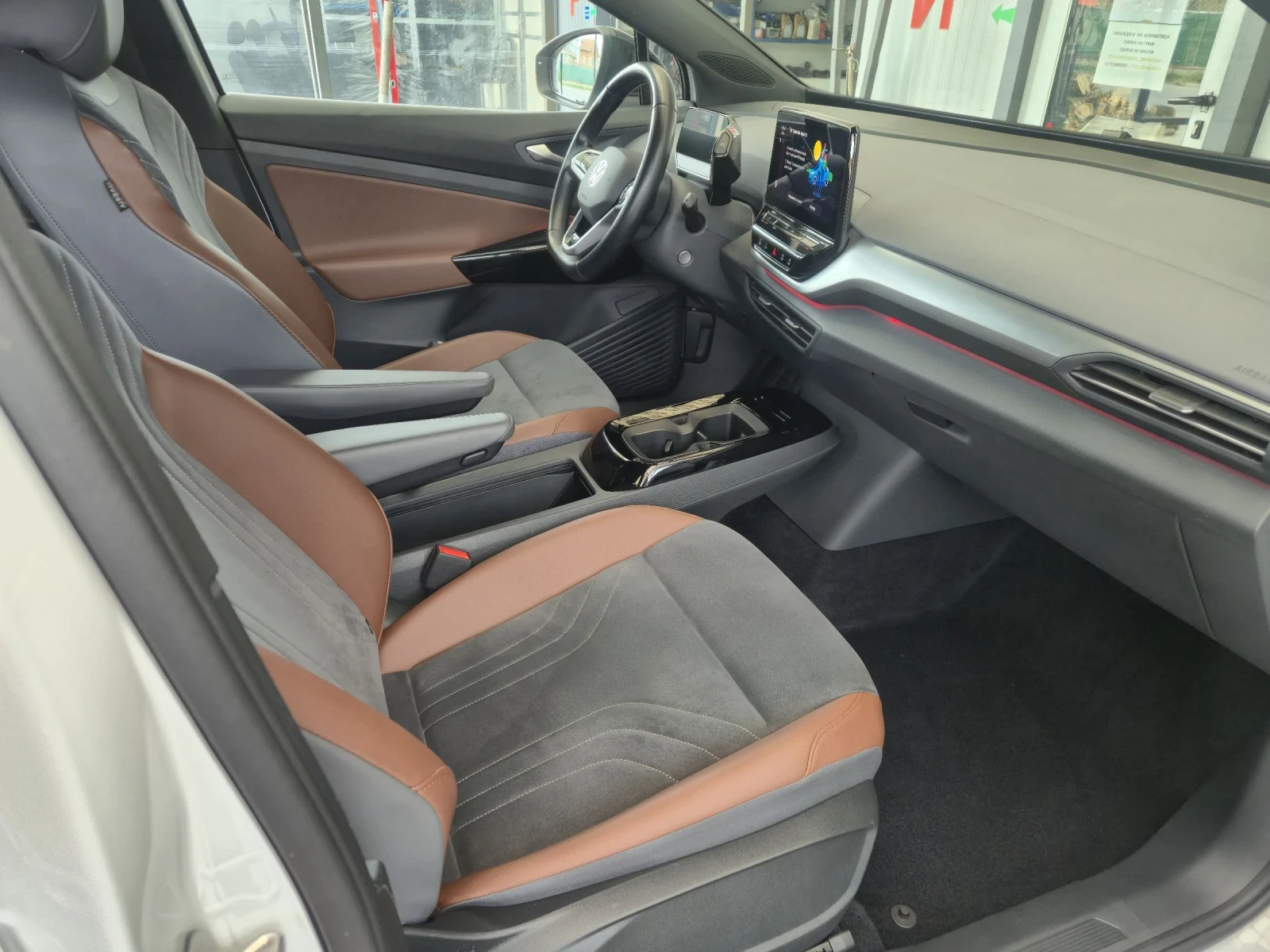 VW ID.4 SOH 90% 82Kw/h 1ST Edition, снимка 9 - Автомобили и джипове - 54258796