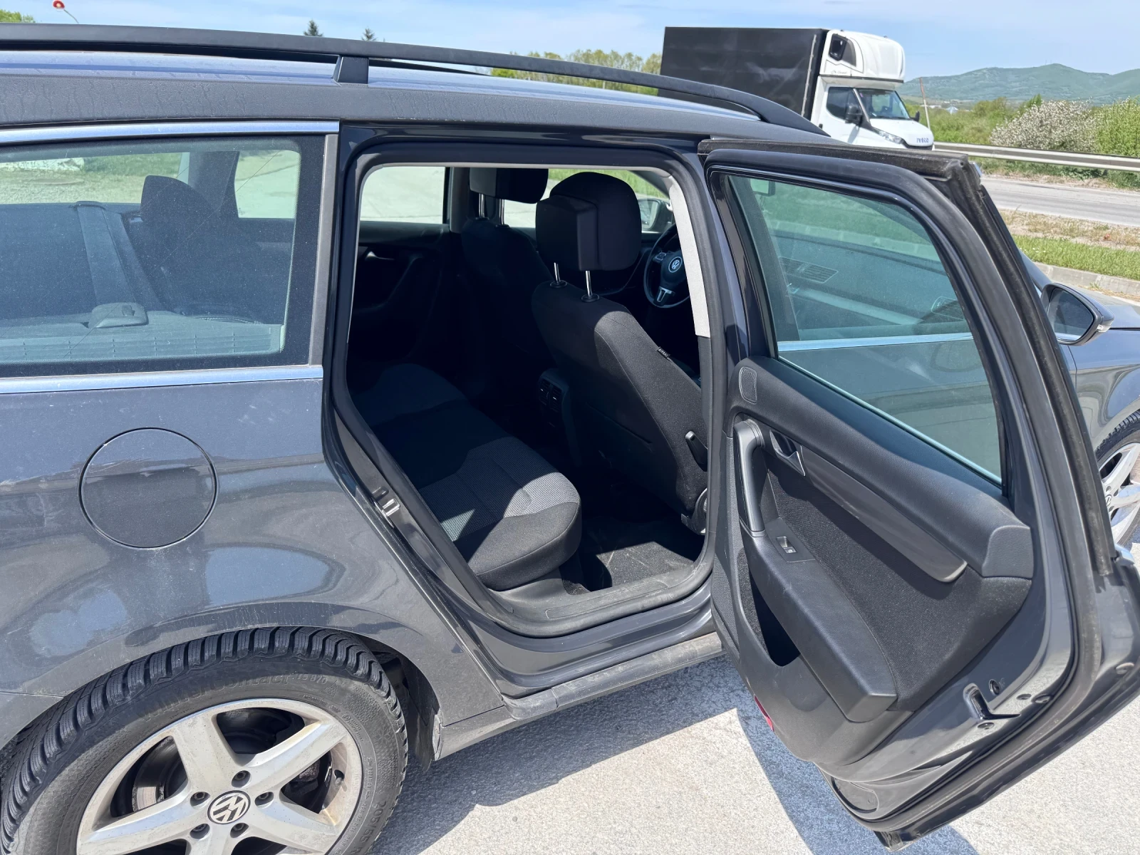 VW Passat AVTOMAT, снимка 14 - Автомобили и джипове - 54343771