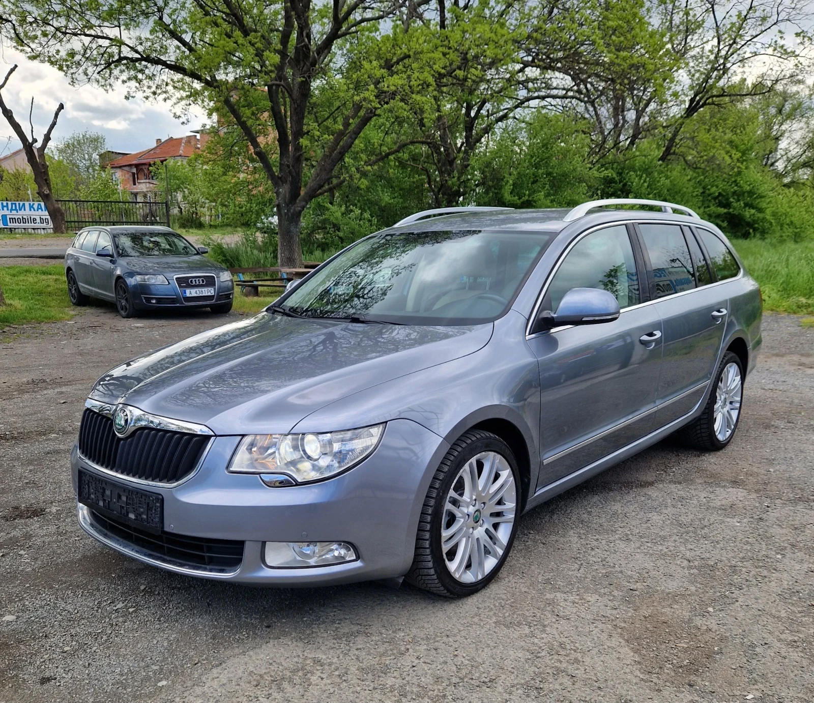 Skoda Superb 2.0TDI AUTOMATIC, снимка 3 - Автомобили и джипове - 54389828