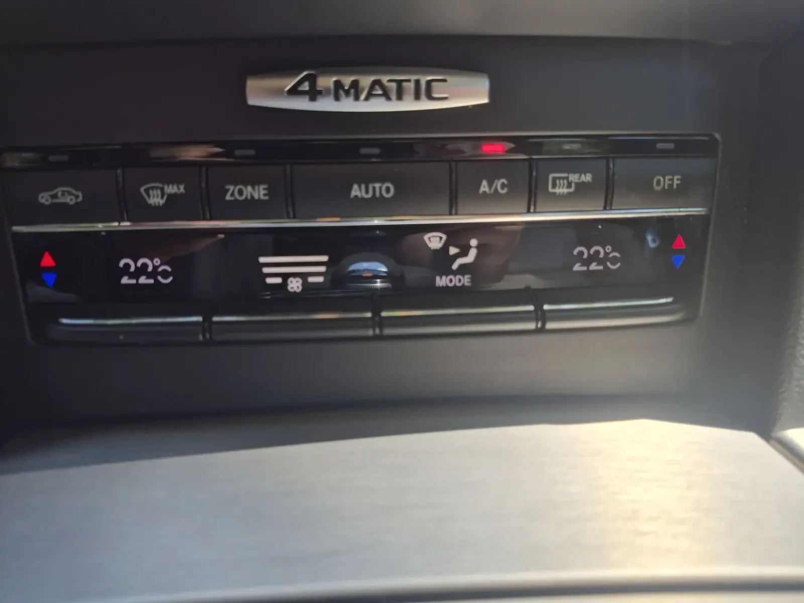 Mercedes-Benz E 350 E 350 CDI 4Matic BlueEFFICIENCY Avantgarde, снимка 8 - Автомобили и джипове - 54836928