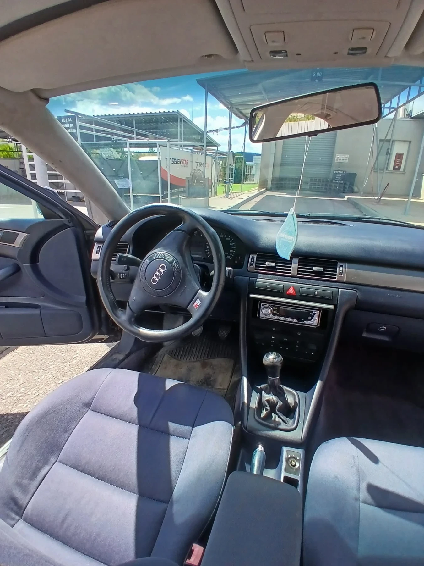 Audi A6 1.9 TDI, снимка 4 - Автомобили и джипове - 55225590