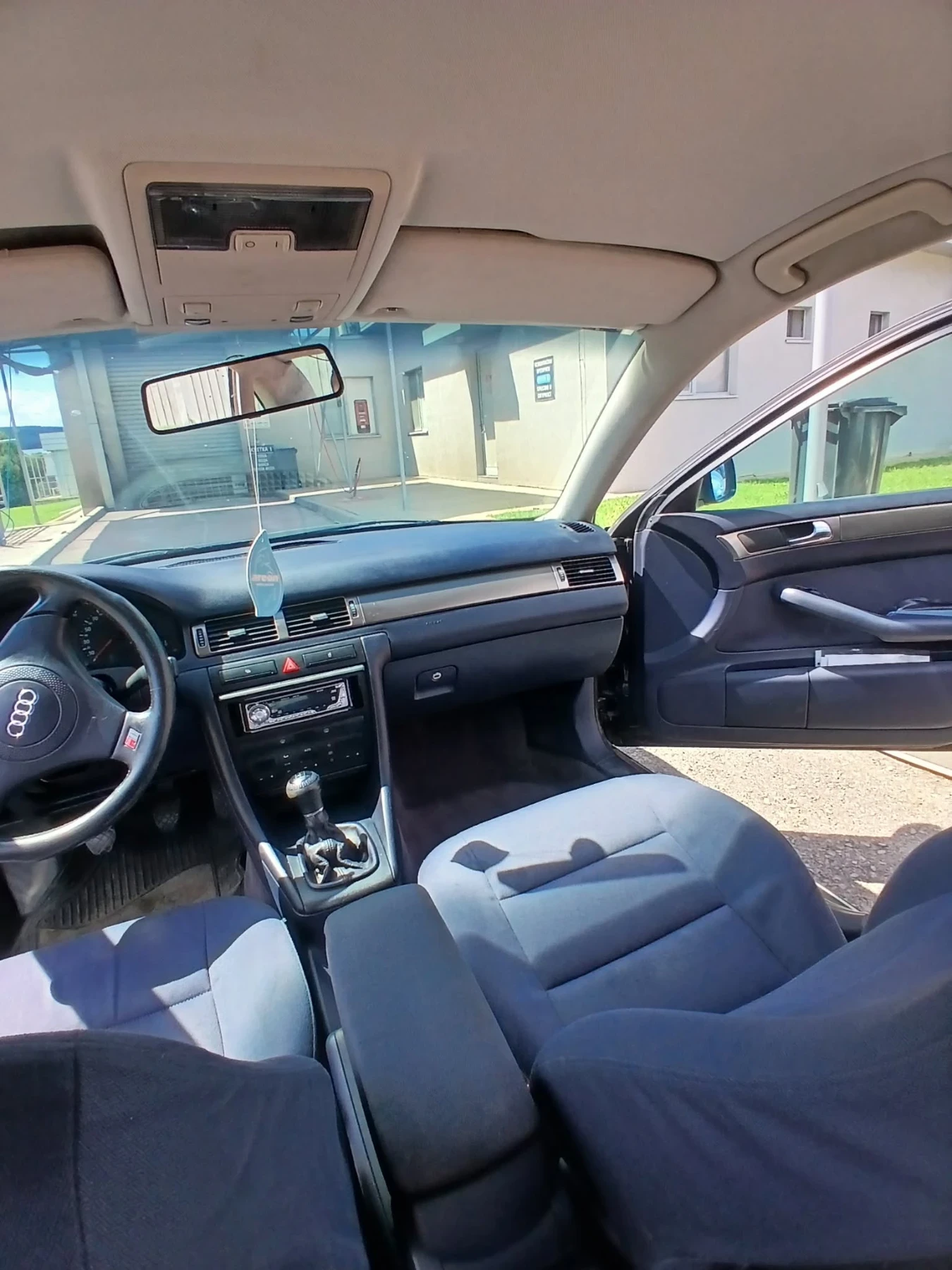 Audi A6 1.9 TDI, снимка 2 - Автомобили и джипове - 55225590