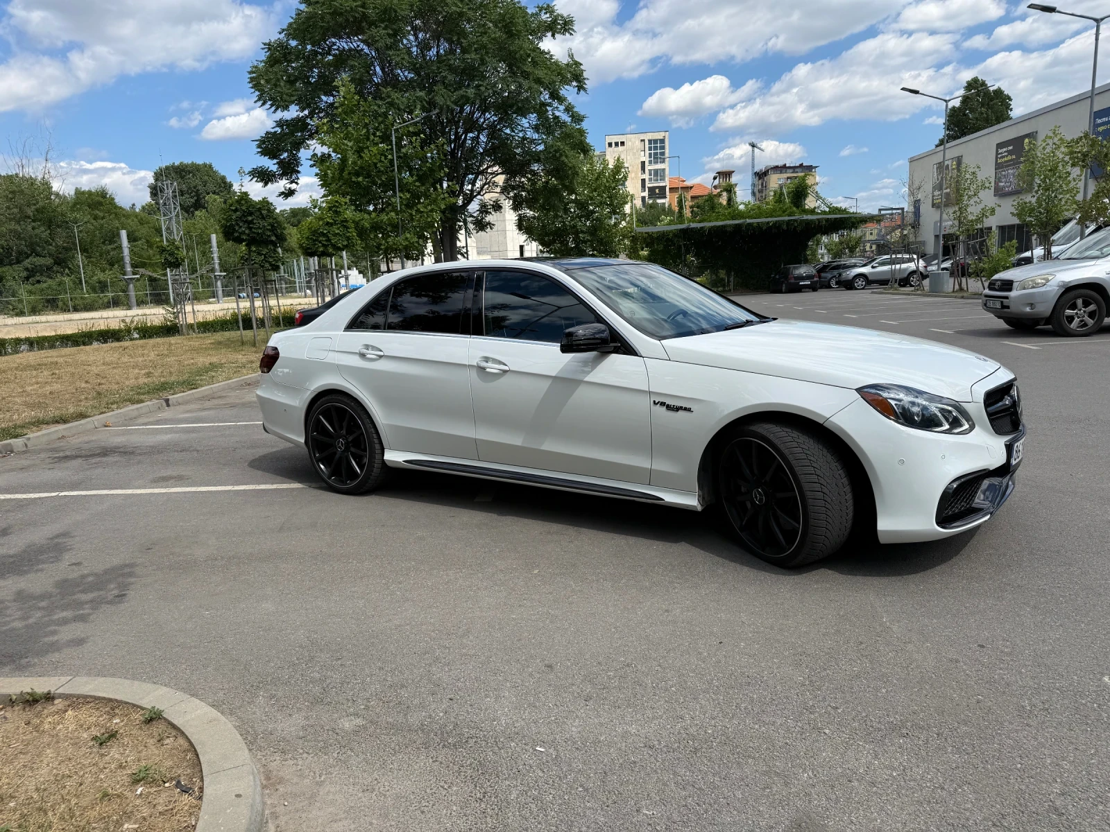 Mercedes-Benz E 500 4 matic Е 63 AMG optic, снимка 3 - Автомобили и джипове - 55451266