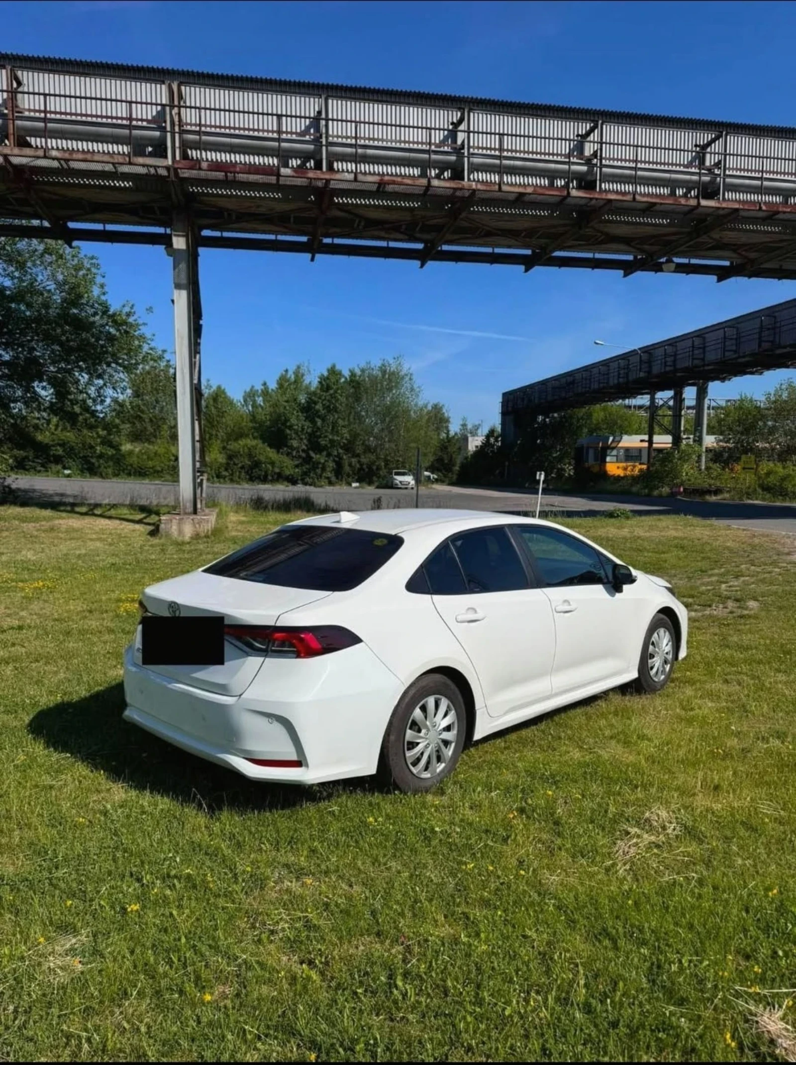 Toyota Corolla 1.5, снимка 4 - Автомобили и джипове - 55537104