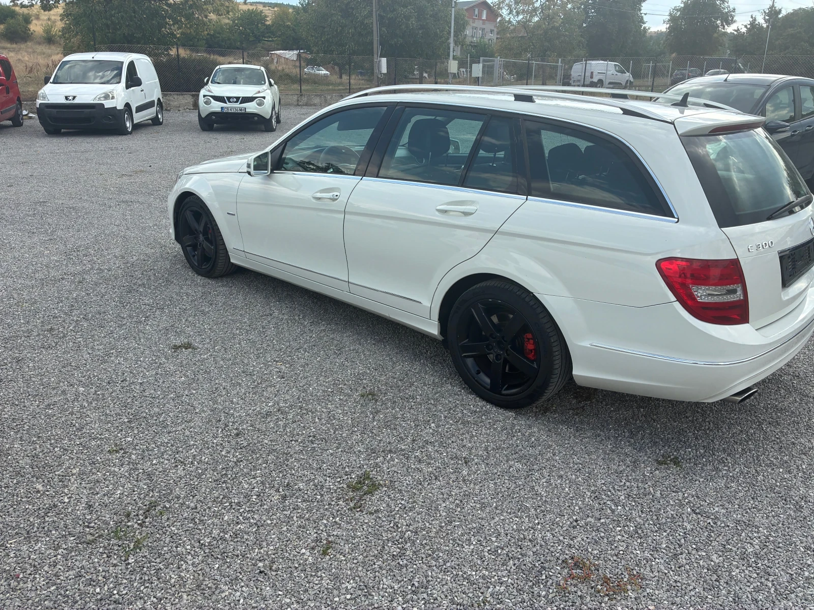 Mercedes-Benz C 300 4 Matic, снимка 9 - Автомобили и джипове - 55825840