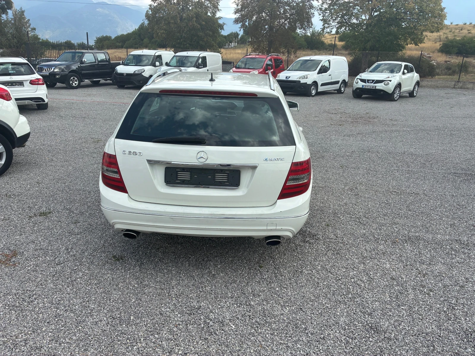 Mercedes-Benz C 300 4 Matic, снимка 7 - Автомобили и джипове - 55825840