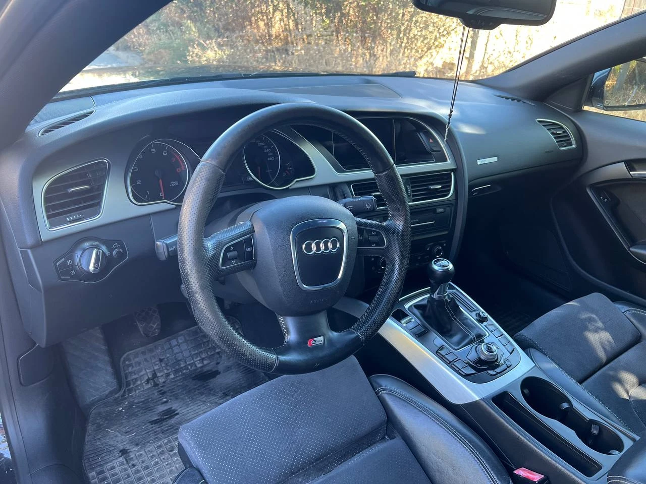 Audi A5 2.0TFSI 211hp, снимка 6 - Автомобили и джипове - 55979306