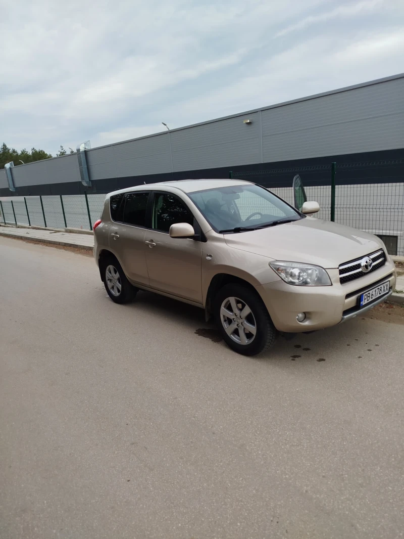 Toyota Rav4 2.2diesel 136ks, снимка 3 - Автомобили и джипове - 48077049