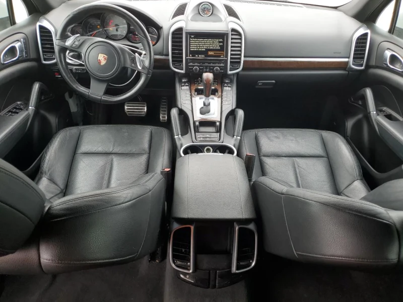 Porsche Cayenne, снимка 9 - Автомобили и джипове - 48792604