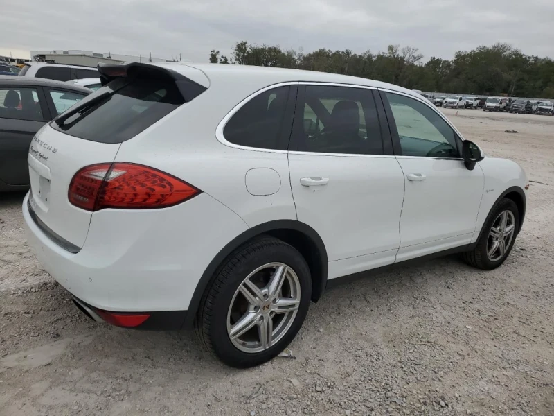 Porsche Cayenne, снимка 4 - Автомобили и джипове - 48792604