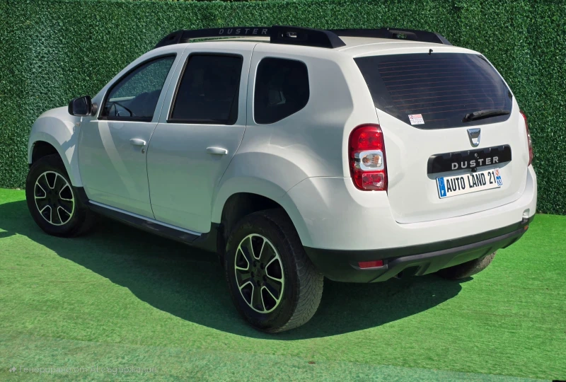 Dacia Duster 1.5DCI* 4x4* НАВИГАЦИЯ* КАМЕРА* 138000км, снимка 7 - Автомобили и джипове - 51659388
