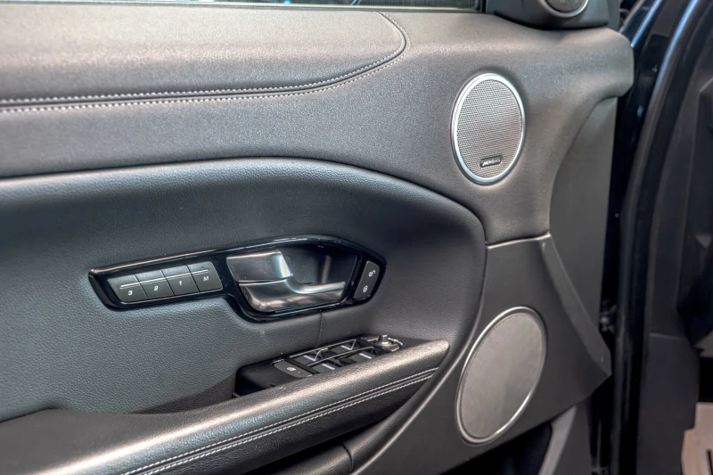 Land Rover Range Rover Evoque Meridian/Memory/PDC/Lane Assist/Панорама/, снимка 7 - Автомобили и джипове - 53056406