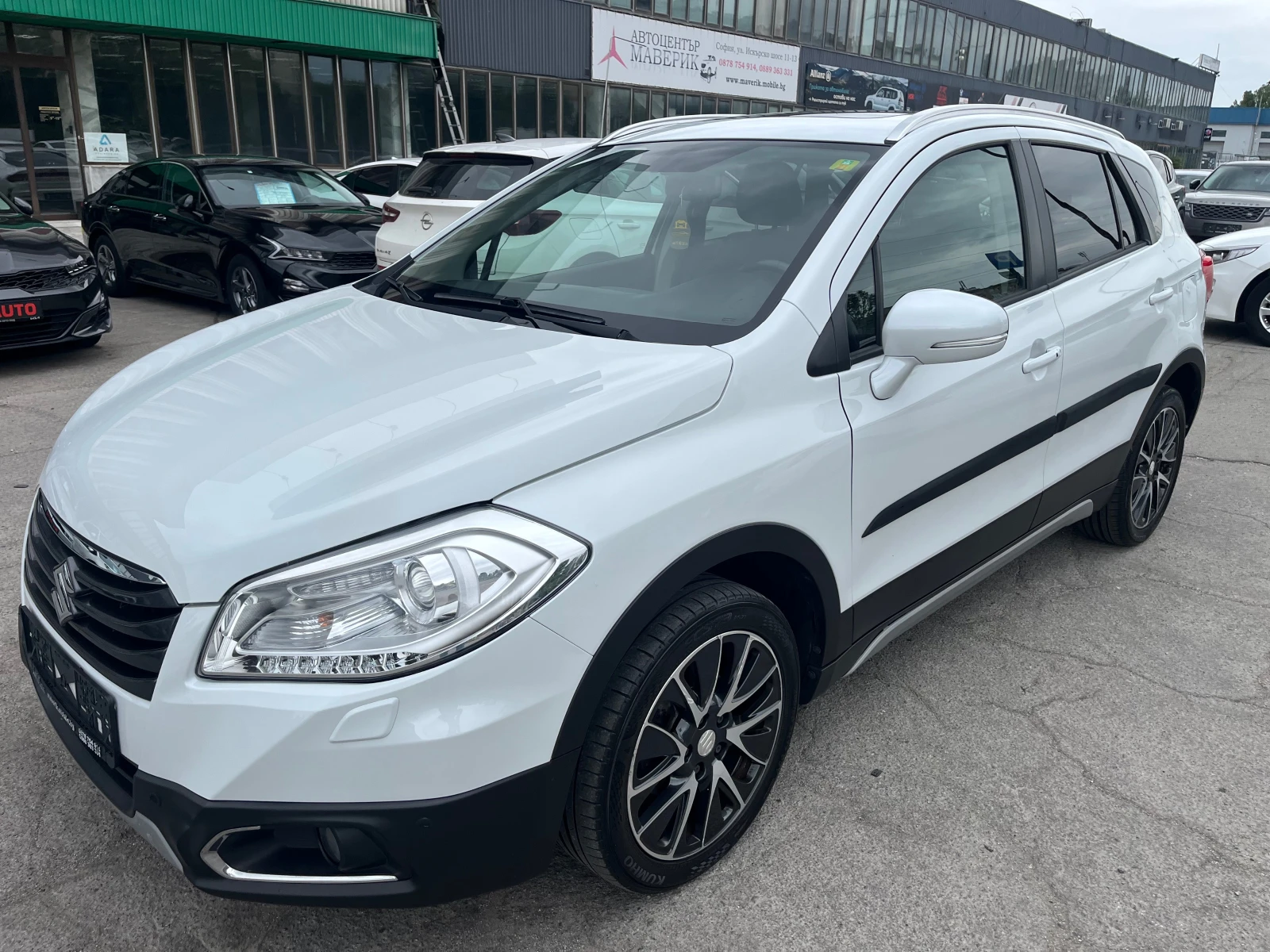 Suzuki SX4 S-Cross 1.6i 4x4 ALL GRIP, Панорама, Кожа, Ксенон, Нави - изображение 3