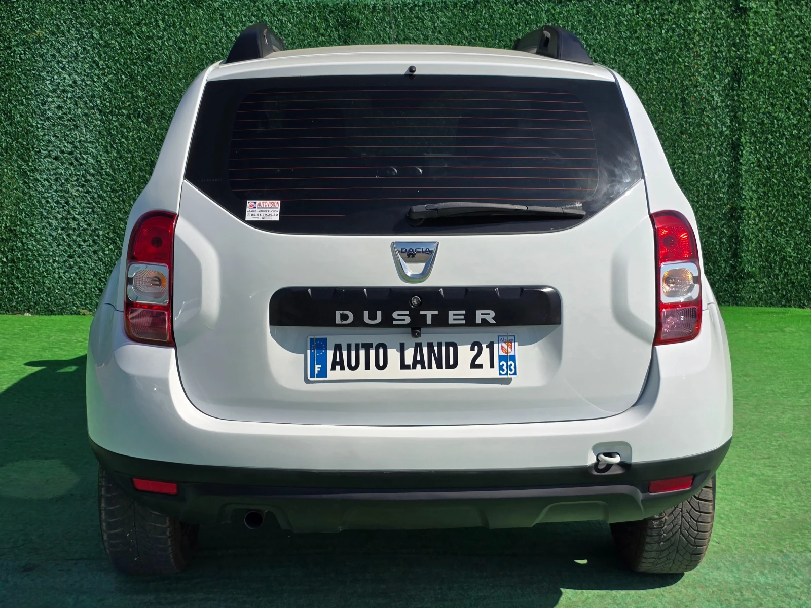 Dacia Duster 1.5DCI* 4x4* 109кс* 138000км - изображение 8