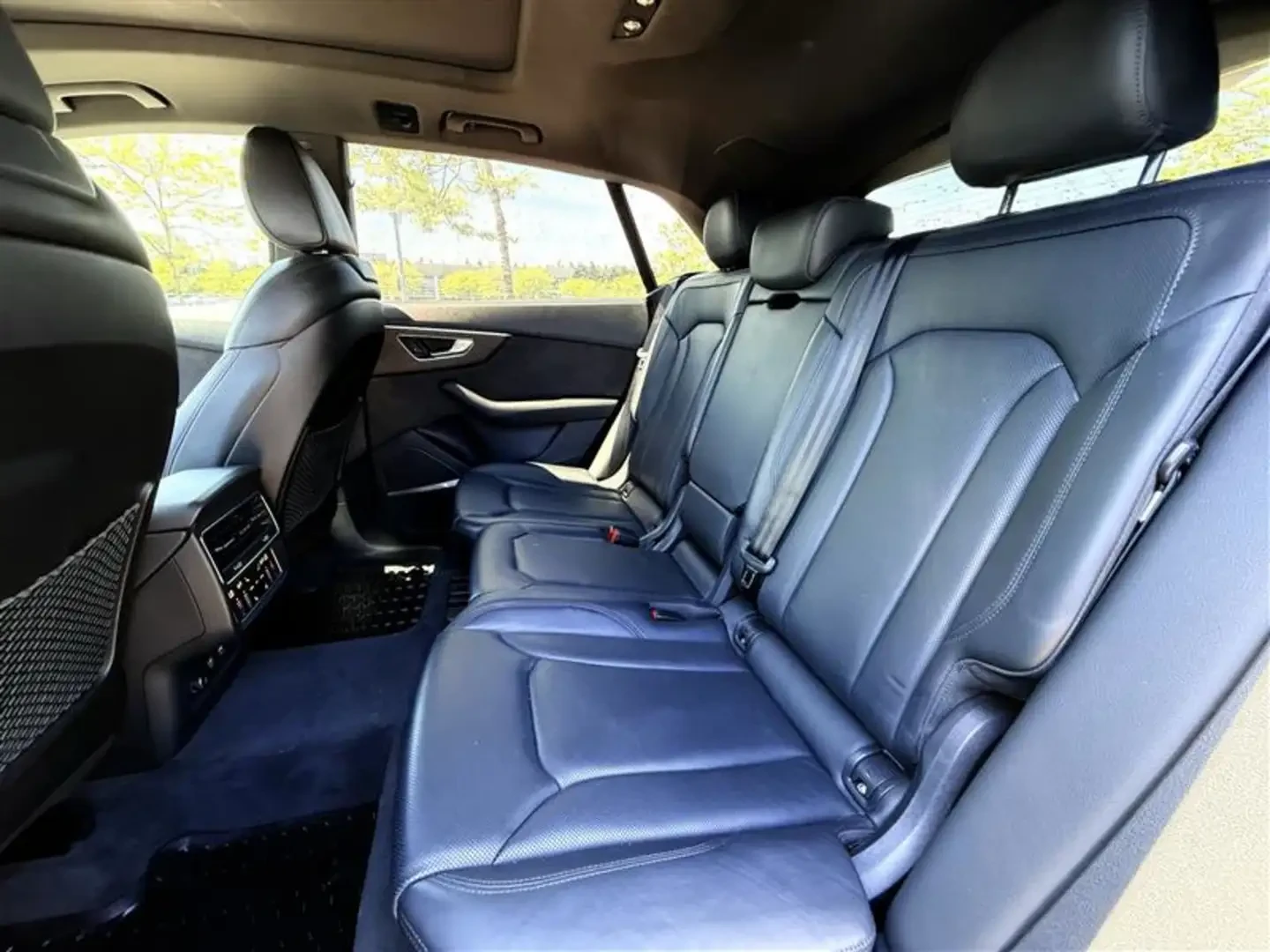 Audi Q8 Keyless/head-up//// | Mobile.bg   17