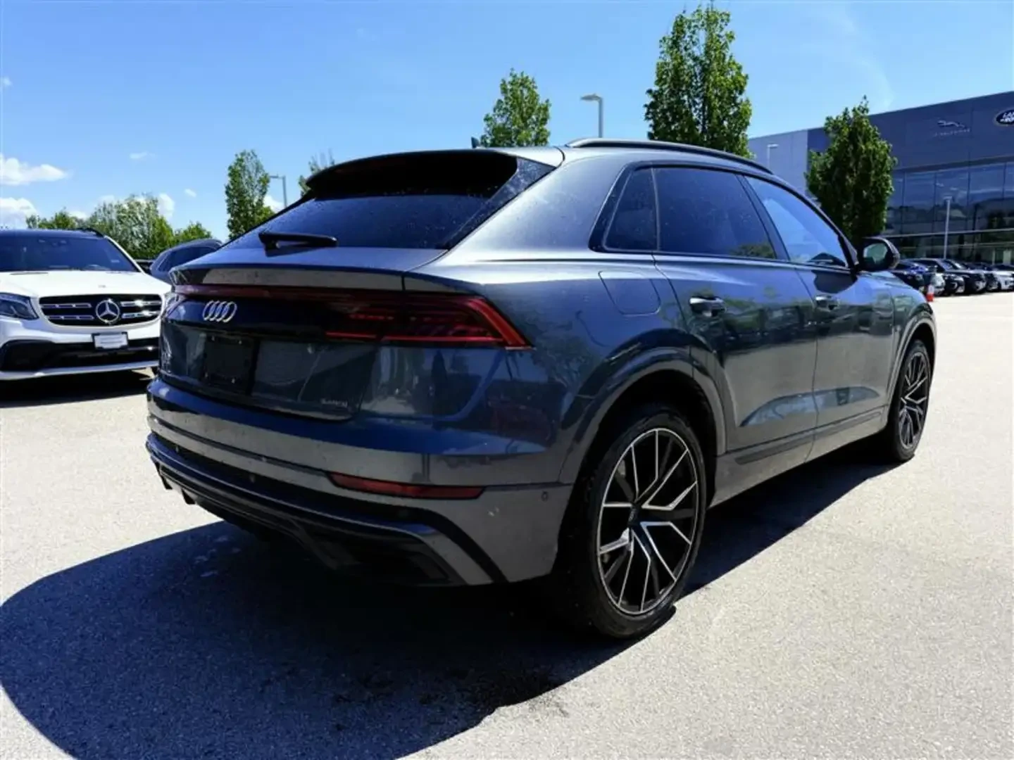 Audi Q8 Keyless/head-up/подгрев/обдухване/панорама/лизинг - изображение 3