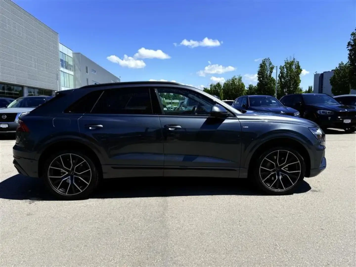 Audi Q8 Keyless/head-up/подгрев/обдухване/панорама/лизинг - изображение 2