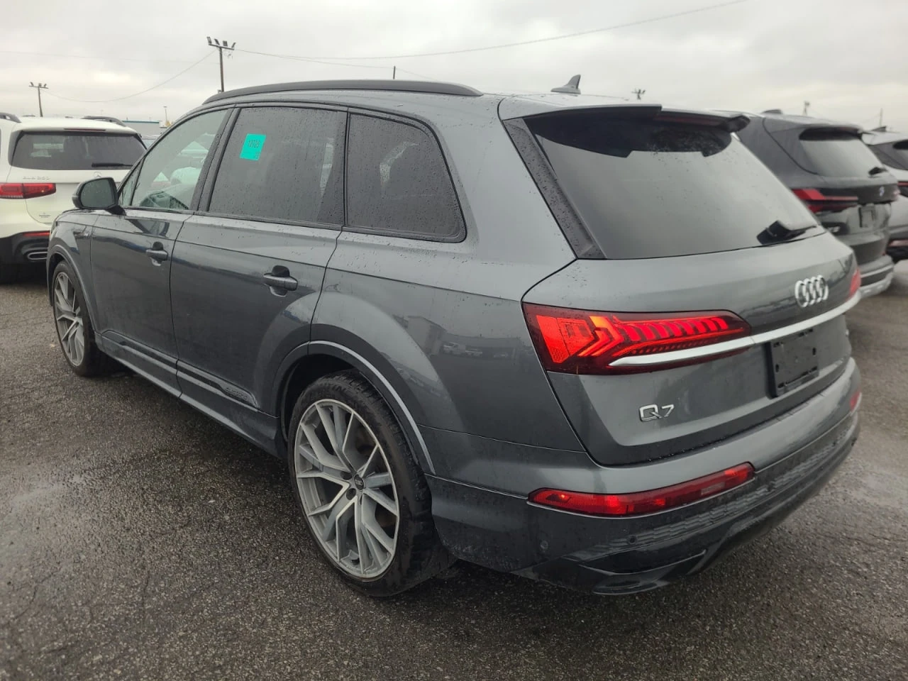 Audi Q7 * АВТО КРЕДИТ* ЦЕНА ДО БГ * СЕРВИЗНА ИСТОРИЯ *  - изображение 4