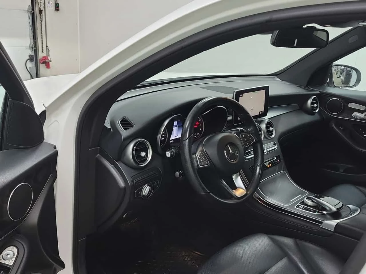 Mercedes-Benz GLC 300 CARFAX /����/����/�������/�������� | Mobile.bg � ����������� 11