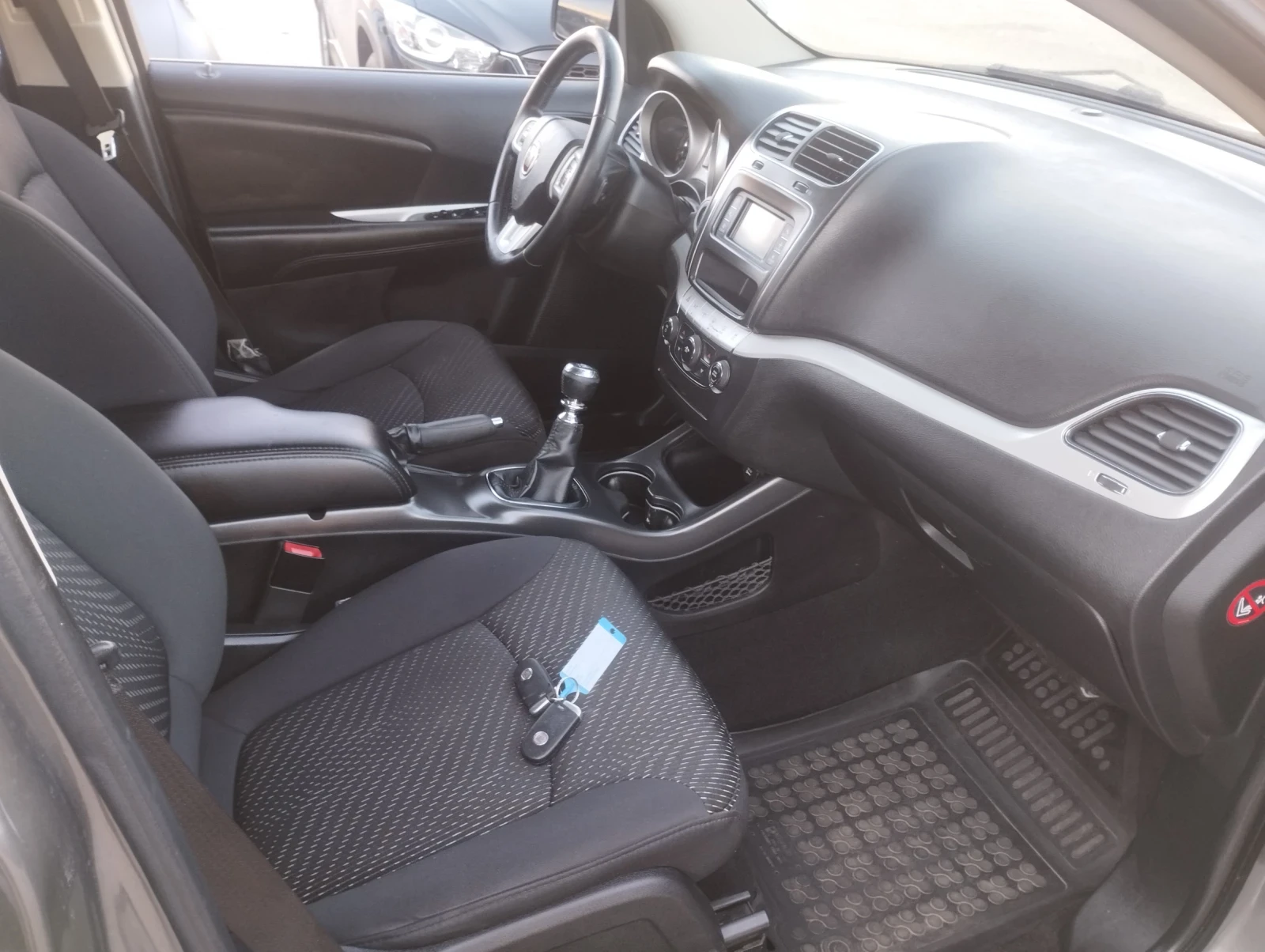 Fiat Freemont 2000 140к, снимка 15 - Автомобили и джипове - 53784299