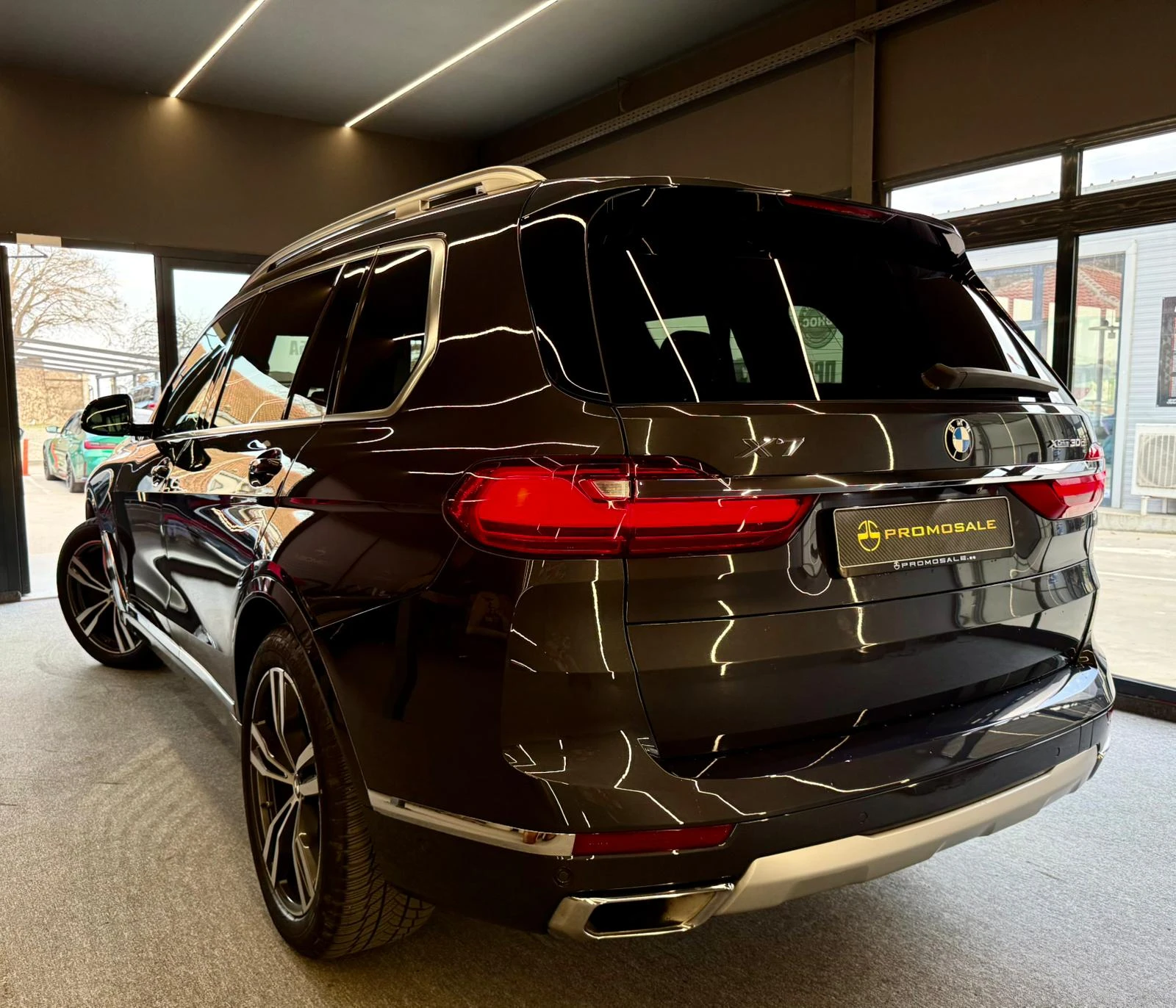 BMW X7 xDrive30d* Swarovski* 360* Лизинг* , снимка 4 - Автомобили и джипове - 53863771