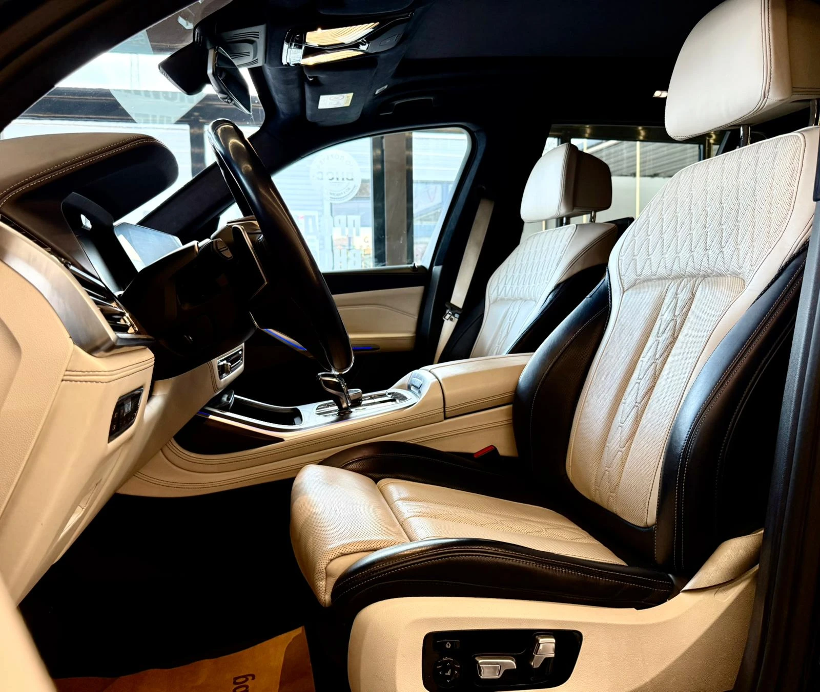 BMW X7 xDrive30d* Swarovski* 360* Лизинг* , снимка 7 - Автомобили и джипове - 53863771