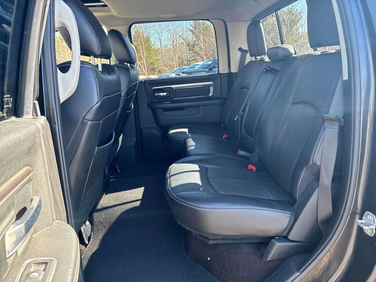 Dodge RAM 1500 * Sport * PANO* KEYLESS* ПОДГРЕВ* , снимка 11 - Автомобили и джипове - 54066938