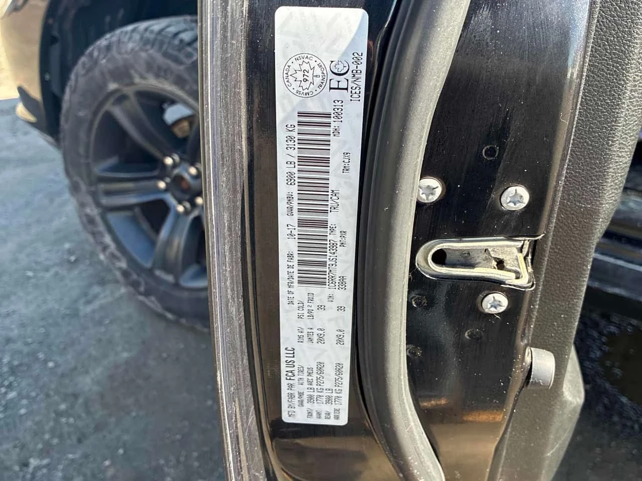 Dodge RAM 1500 * Sport * PANO* KEYLESS* ПОДГРЕВ* , снимка 14 - Автомобили и джипове - 54066938