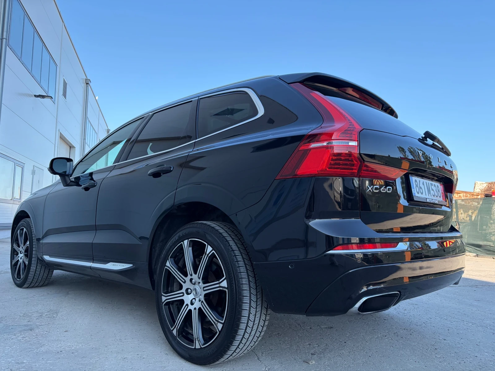 Volvo XC60 T6 Inscription, снимка 3 - Автомобили и джипове - 55244450