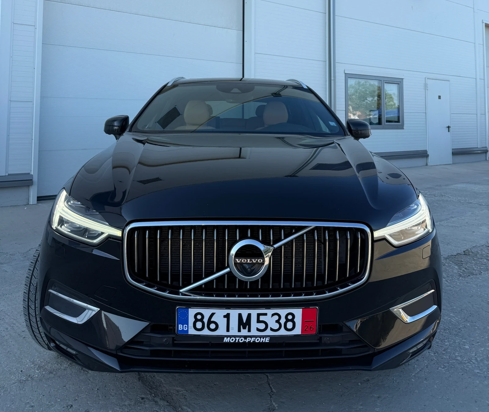 Volvo XC60 T6 Inscription, снимка 2 - Автомобили и джипове - 55244450