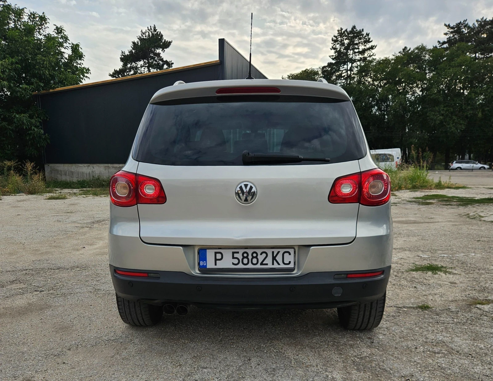 VW Tiguan 5N 2.0TDI, снимка 9 - Автомобили и джипове - 55656625
