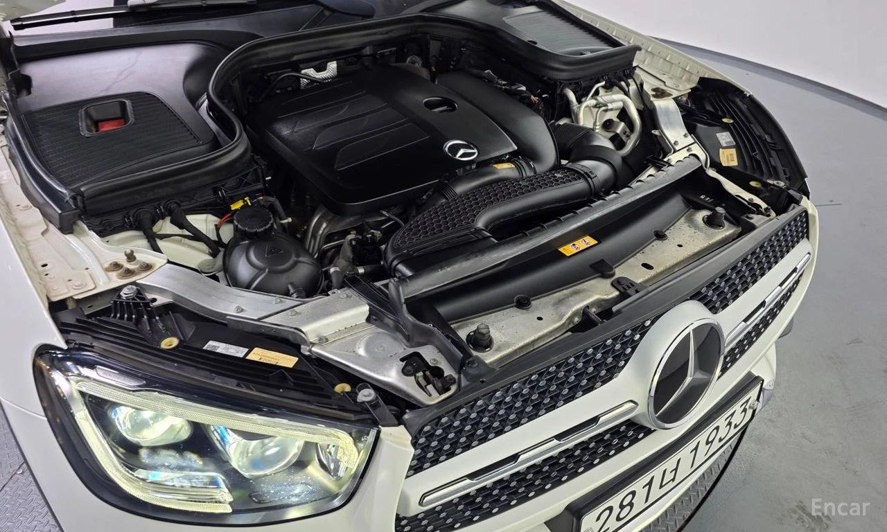 Mercedes-Benz GLC 300 COUPE* 4MATIC* AMG LINE* ОБДУХВАНЕ* КРАЙНА ЦЕНА, снимка 5 - Автомобили и джипове - 55995632