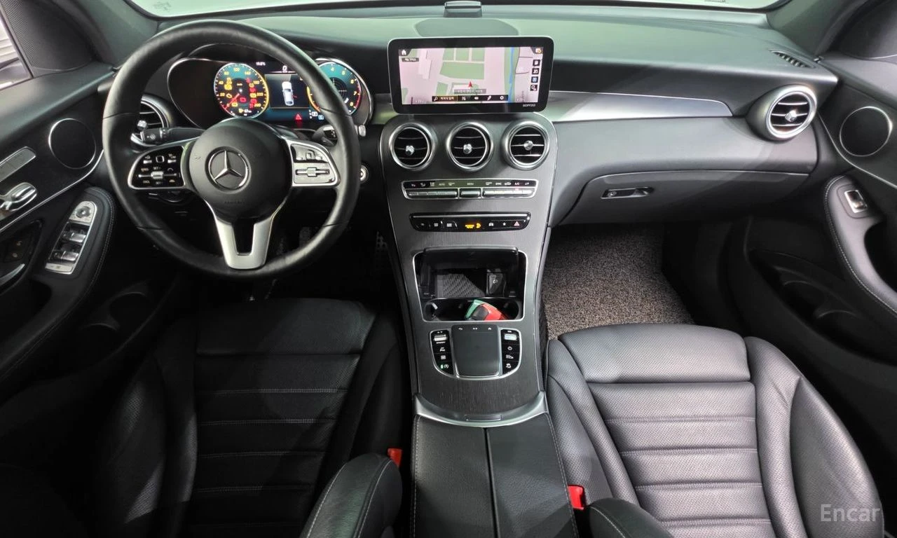 Mercedes-Benz GLC 300 COUPE* 4MATIC* AMG LINE* ОБДУХВАНЕ* КРАЙНА ЦЕНА, снимка 10 - Автомобили и джипове - 55995632