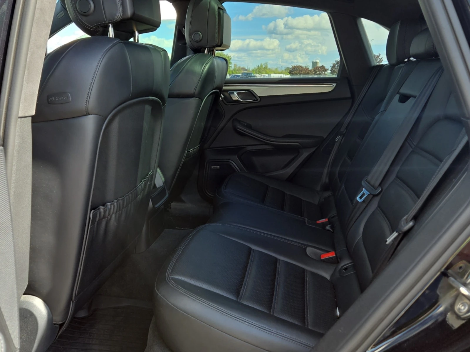 Porsche Macan * TURBO * CARFAX * ФИНАНСИРАНЕ, снимка 12 - Автомобили и джипове - 56075422
