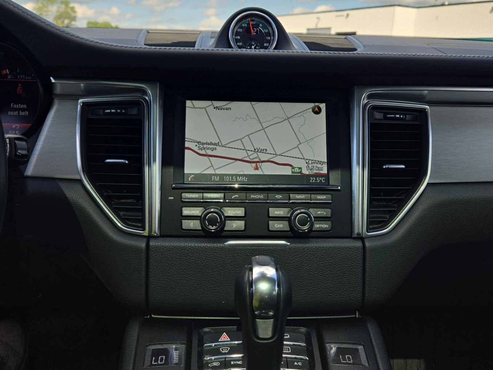Porsche Macan * TURBO * CARFAX * ФИНАНСИРАНЕ, снимка 11 - Автомобили и джипове - 56075422